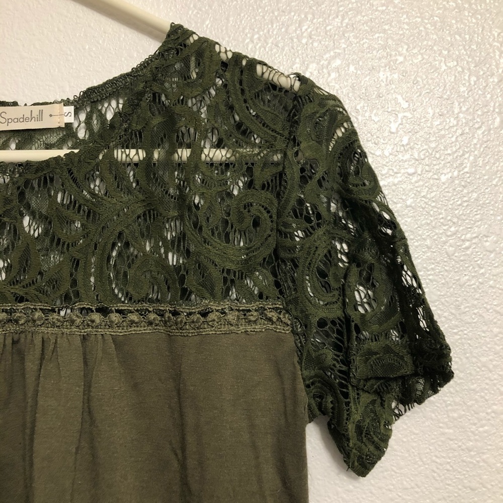 FOREST GREEN FLORAL LACE BLOUSE